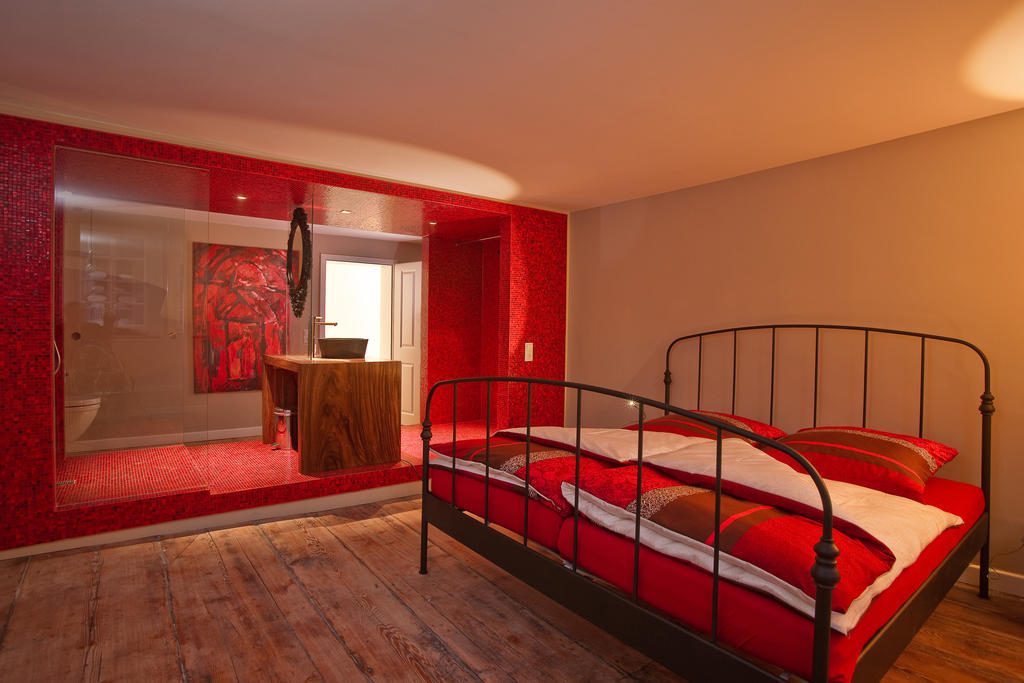 Hotel Zum Lowen Лар Екстер'єр фото