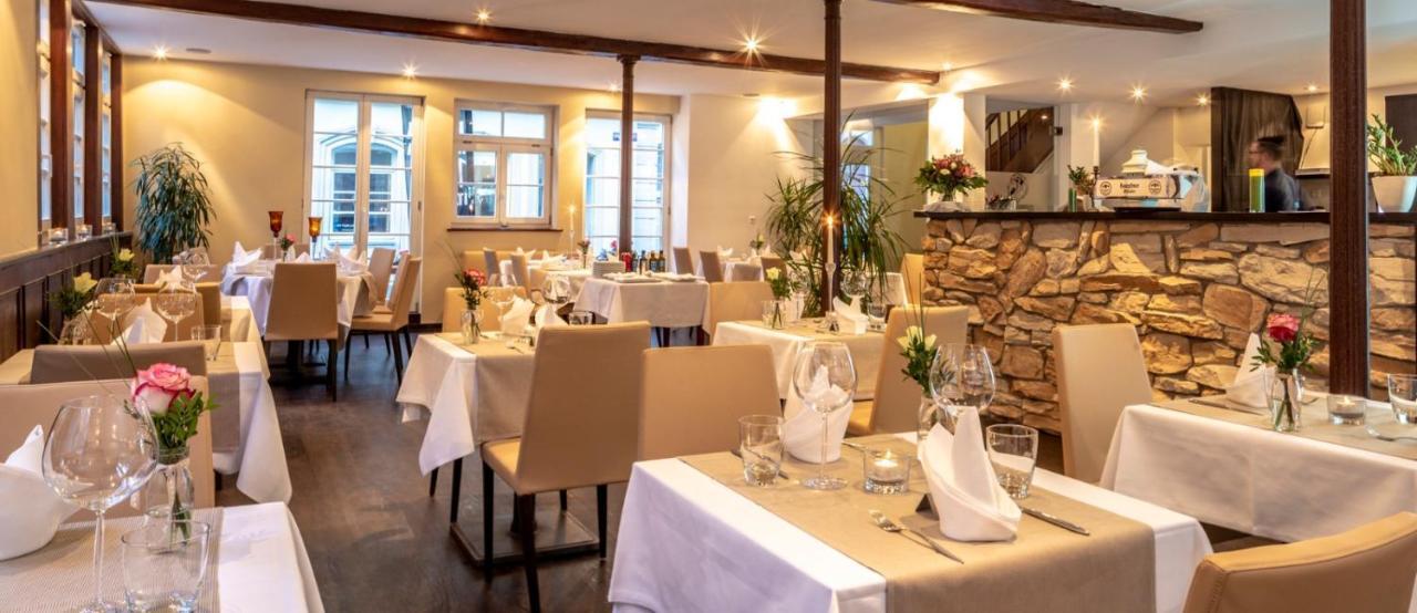 Hotel Zum Lowen Лар Екстер'єр фото